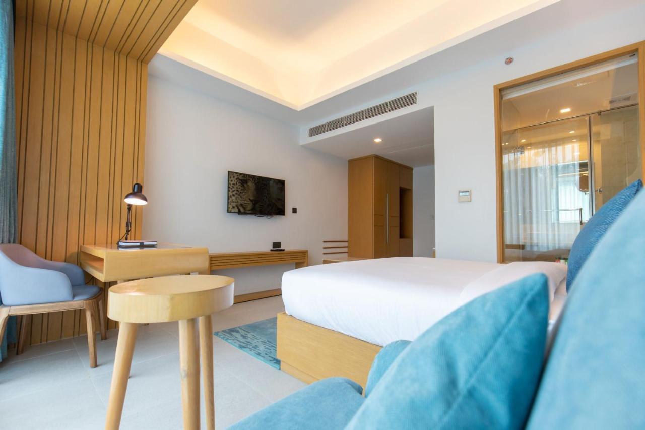 Hotel Siraichuli Читван Екстериор снимка