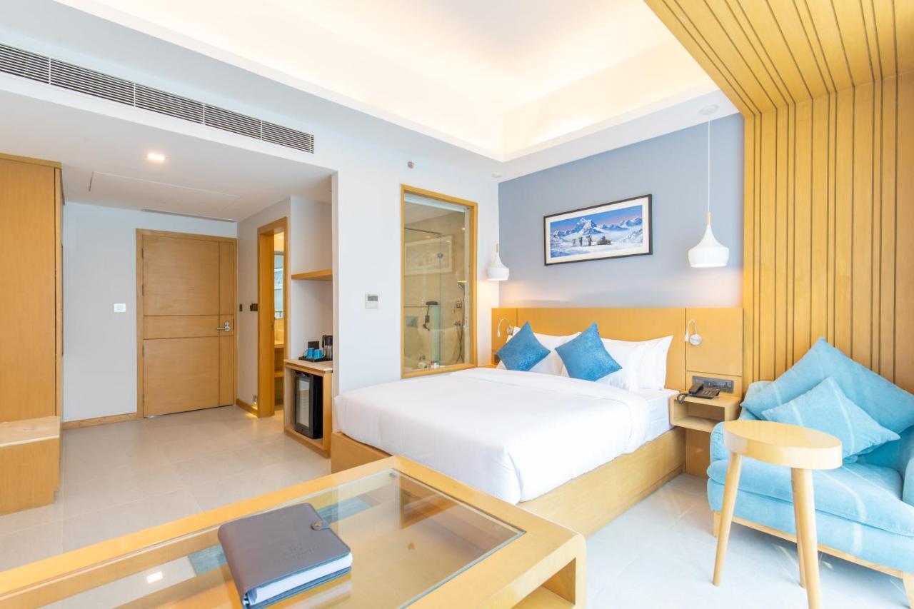 Hotel Siraichuli Читван Екстериор снимка