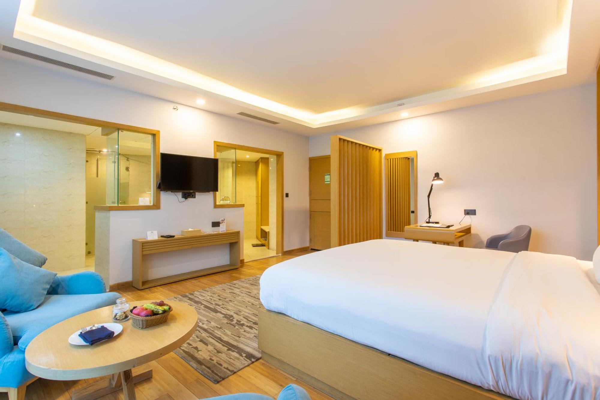 Hotel Siraichuli Читван Екстериор снимка